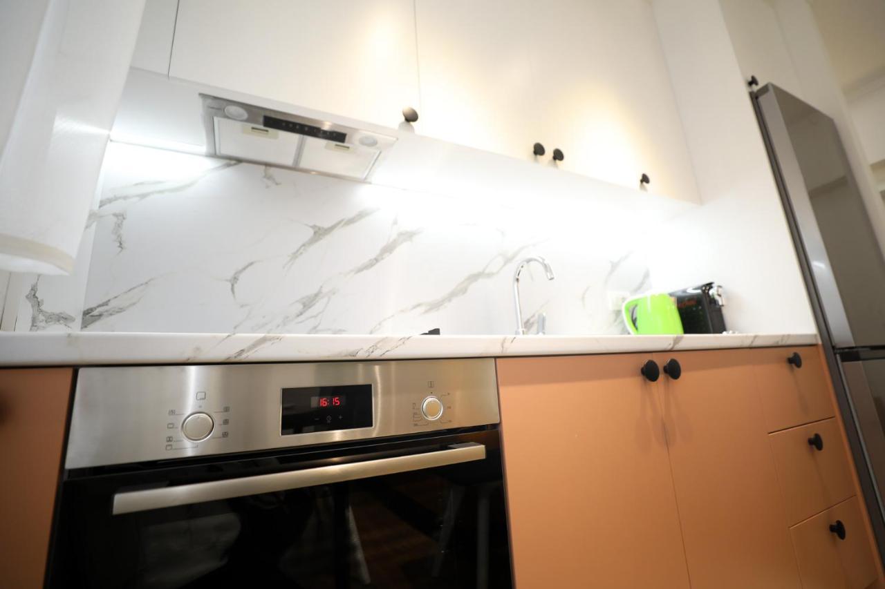 Tirana Center Apartment - Your Cosy Corner Exterior photo