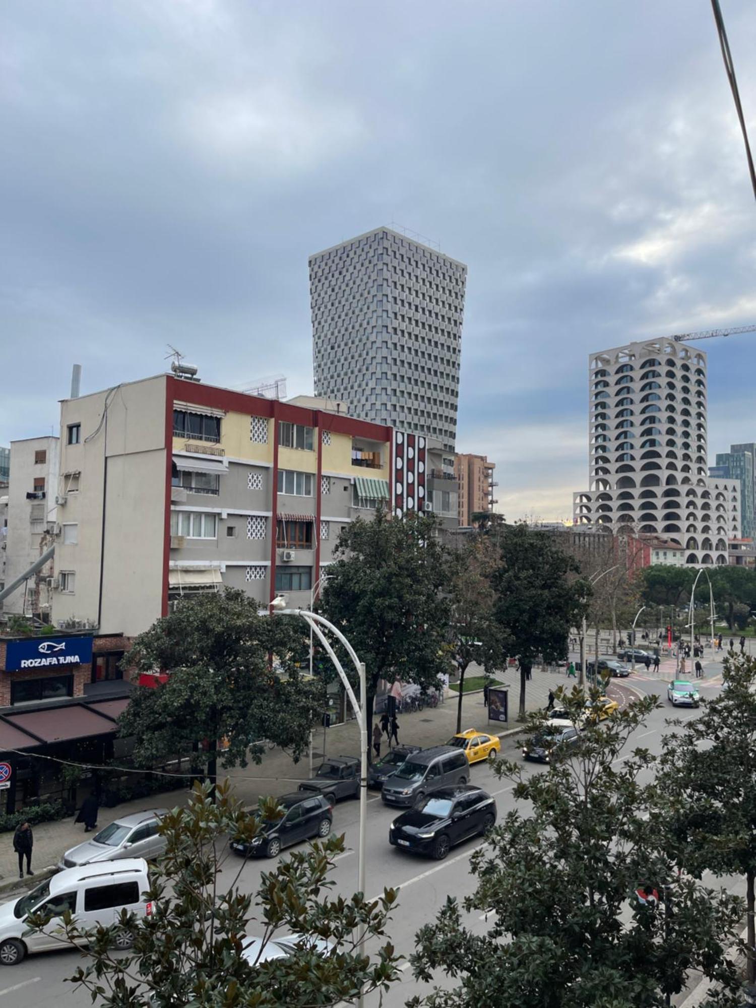 Tirana Center Apartment - Your Cosy Corner Exterior photo